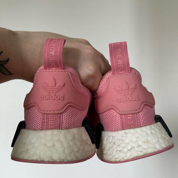 Adidas Originals NMD R1 Boost Sneaker Athletic Pink Breathable Girls Youth 6 - Picture 3 of 8